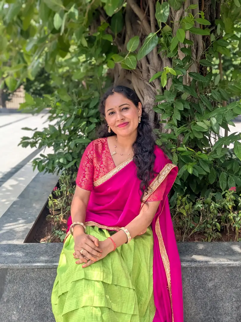 Gayatri R