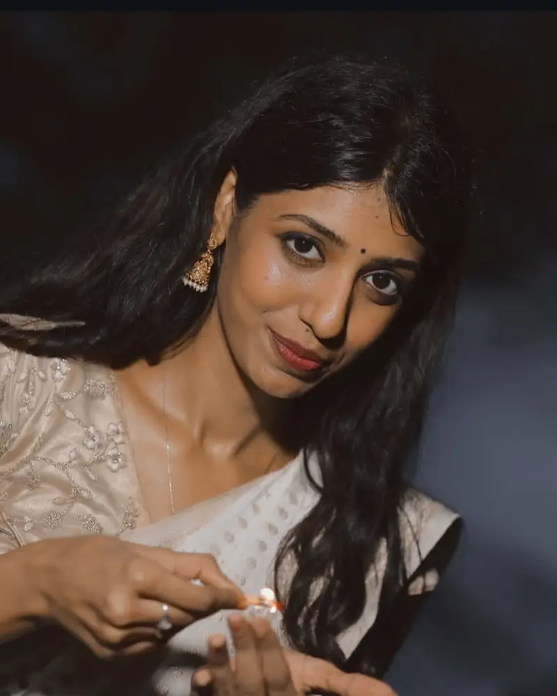 Aishwarya R
