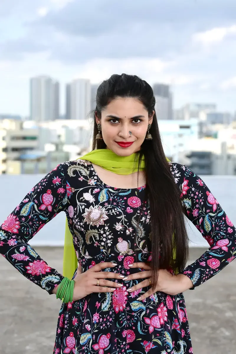 Meghana R